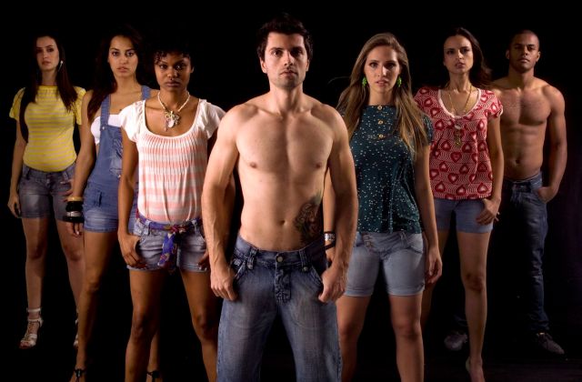 Ri19Jeans Verão 2008 | Produção de Moda: Jorge Marcelo Oliveira | Fotografia: Azael Bild| Beleza: Tandi Steinle | Modelos: Kelly Moraes, Adriana Mara, Aline Lago, Aline Santos, Thiago Magalhães, JocastaCosta, Camila Helen Grant - 2008