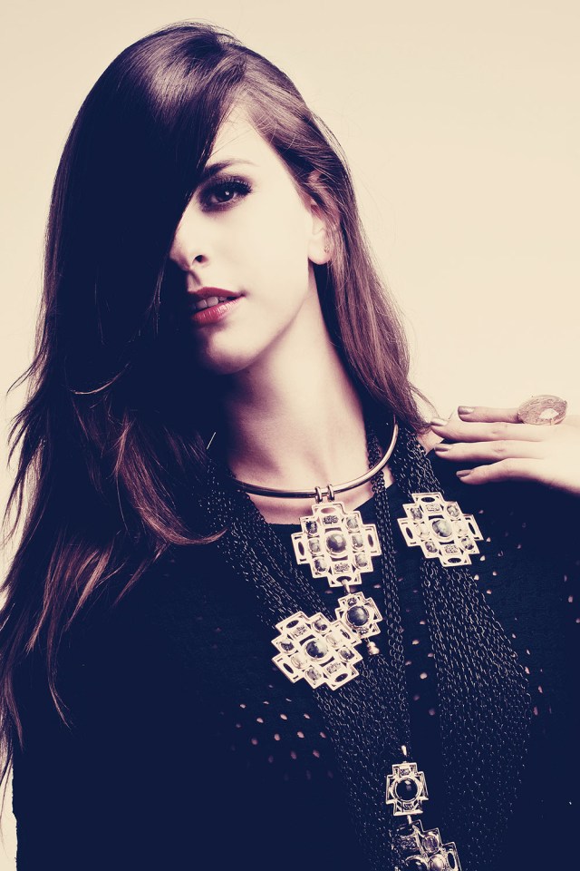 MONDO MODA Abril 2012 (1)