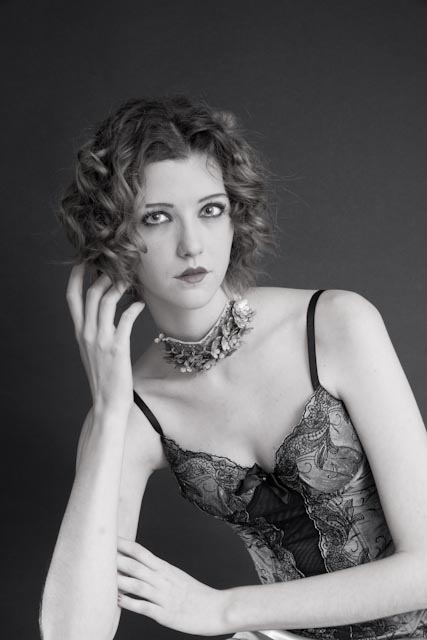 MONDO MODA Dez 2011 (Silent Ladies) (1)