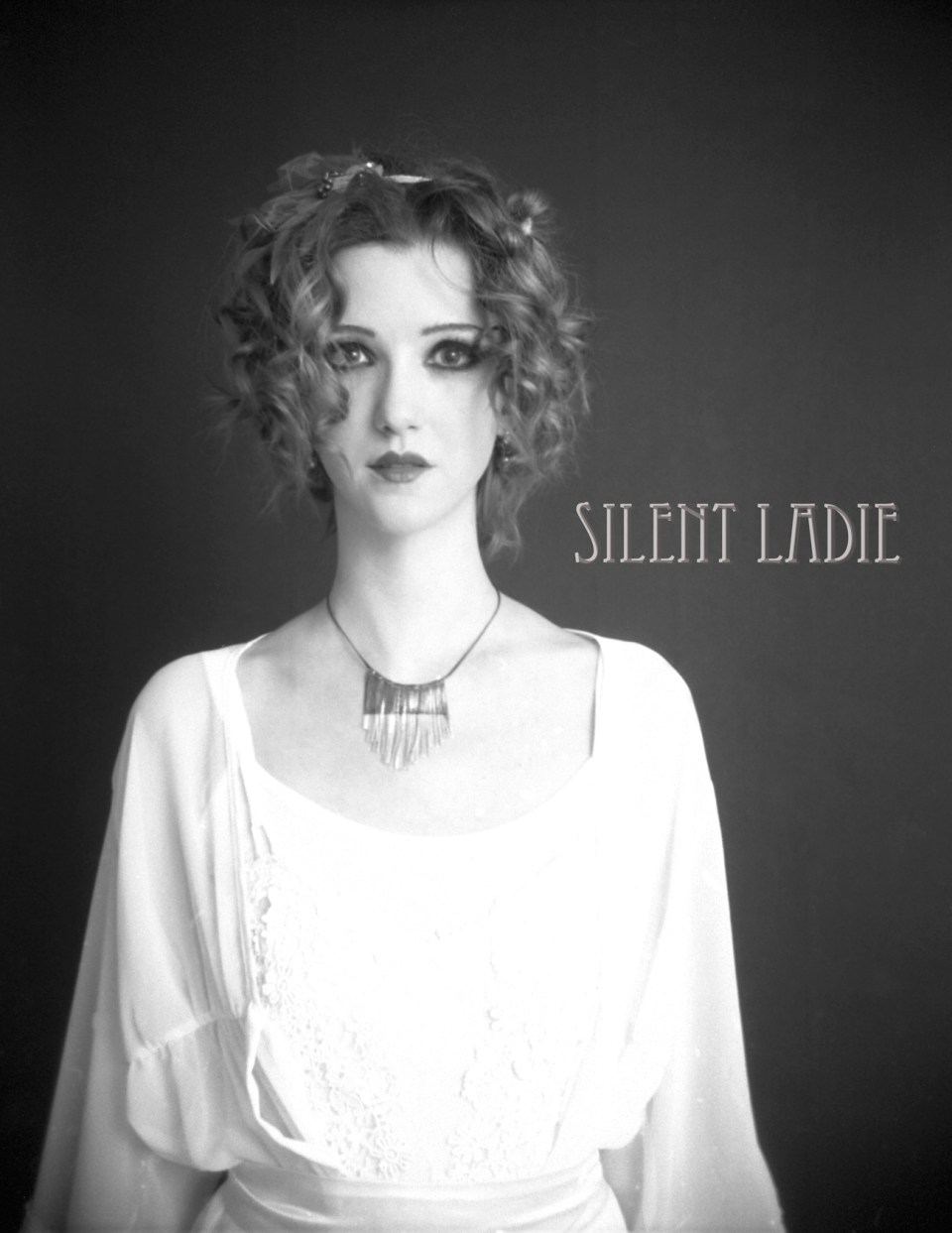 MONDO MODA Dez 2011 (Silent Ladies) (2)