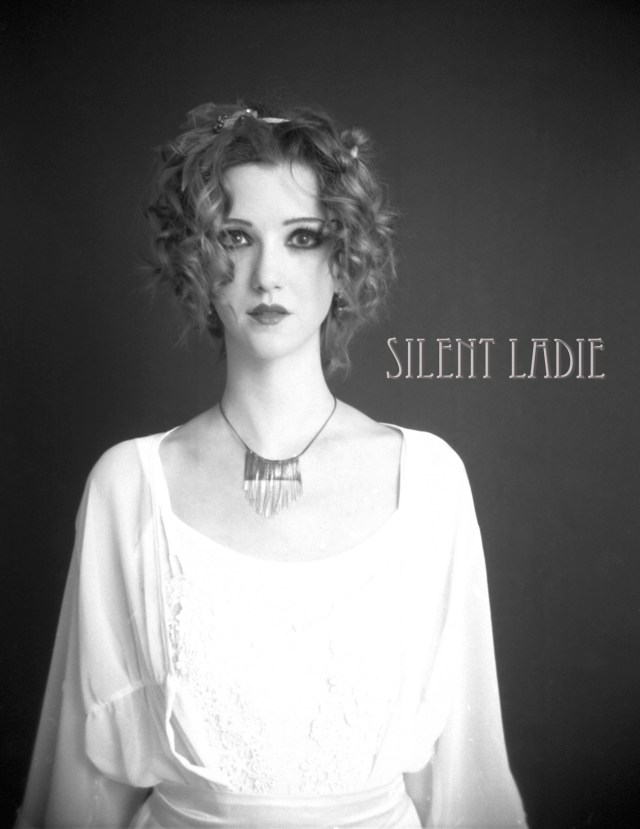 MONDO MODA Dez 2011 (Silent Ladies) (2)